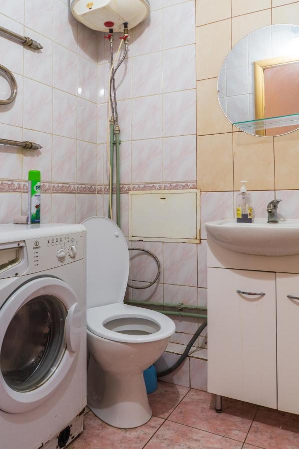 1 Комнатная Квартира По Улице Предславинская, 12 Kiev Buitenkant foto