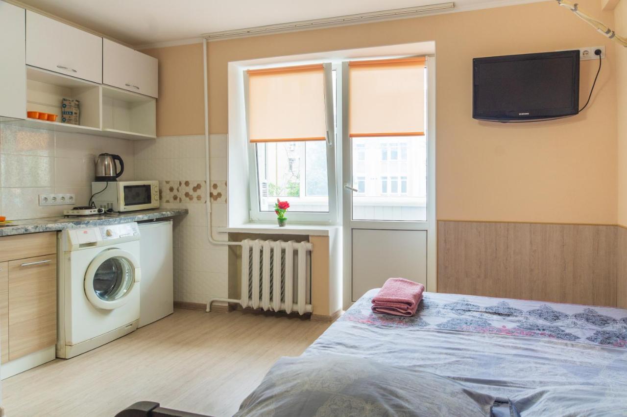 1 Комнатная Квартира По Улице Предславинская, 12 Kiev Buitenkant foto